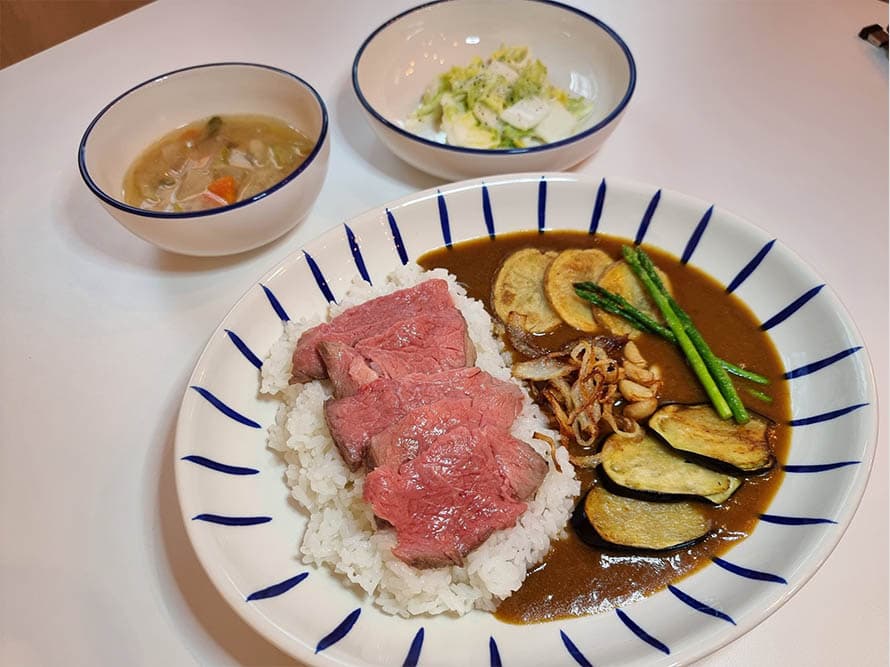 5_curry_shop_in_bangkok_SPACEBAR_Photo04_624f932d92.jpeg
