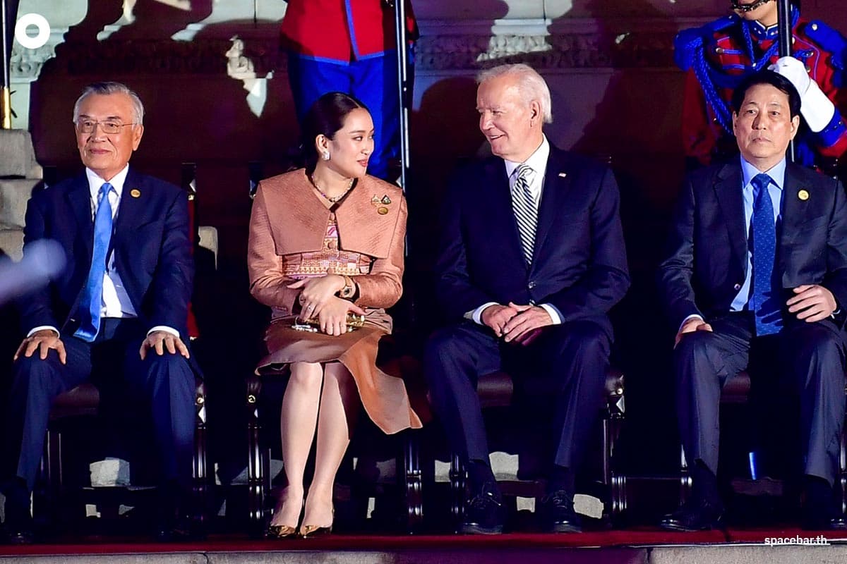 APEC_Biden_Paetongtarn_SPACEBAR_Photo00_dded2547c5.jpg