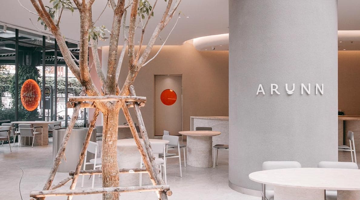ARUNN_minimal_thai_dishes_restaurant_SPACEBAR_Hero_d2a3d44686.jpeg