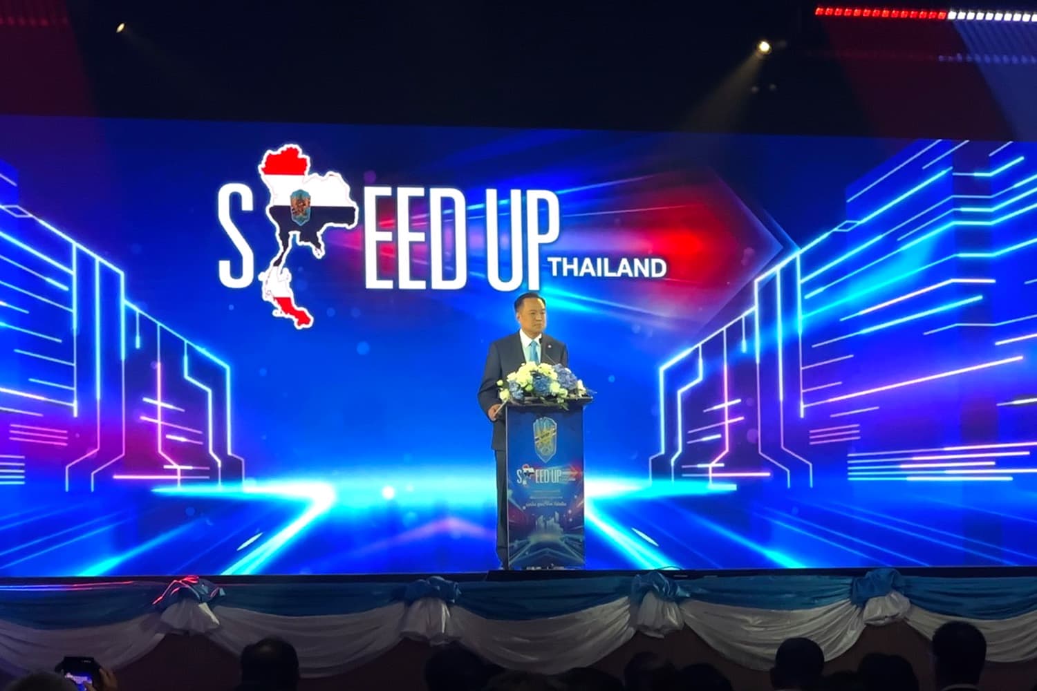 แยกกันเดินร่วมกันตี ‘อนุทิน’ เผยรบ.ทำเงื่อนไข-ทหารให้รบ