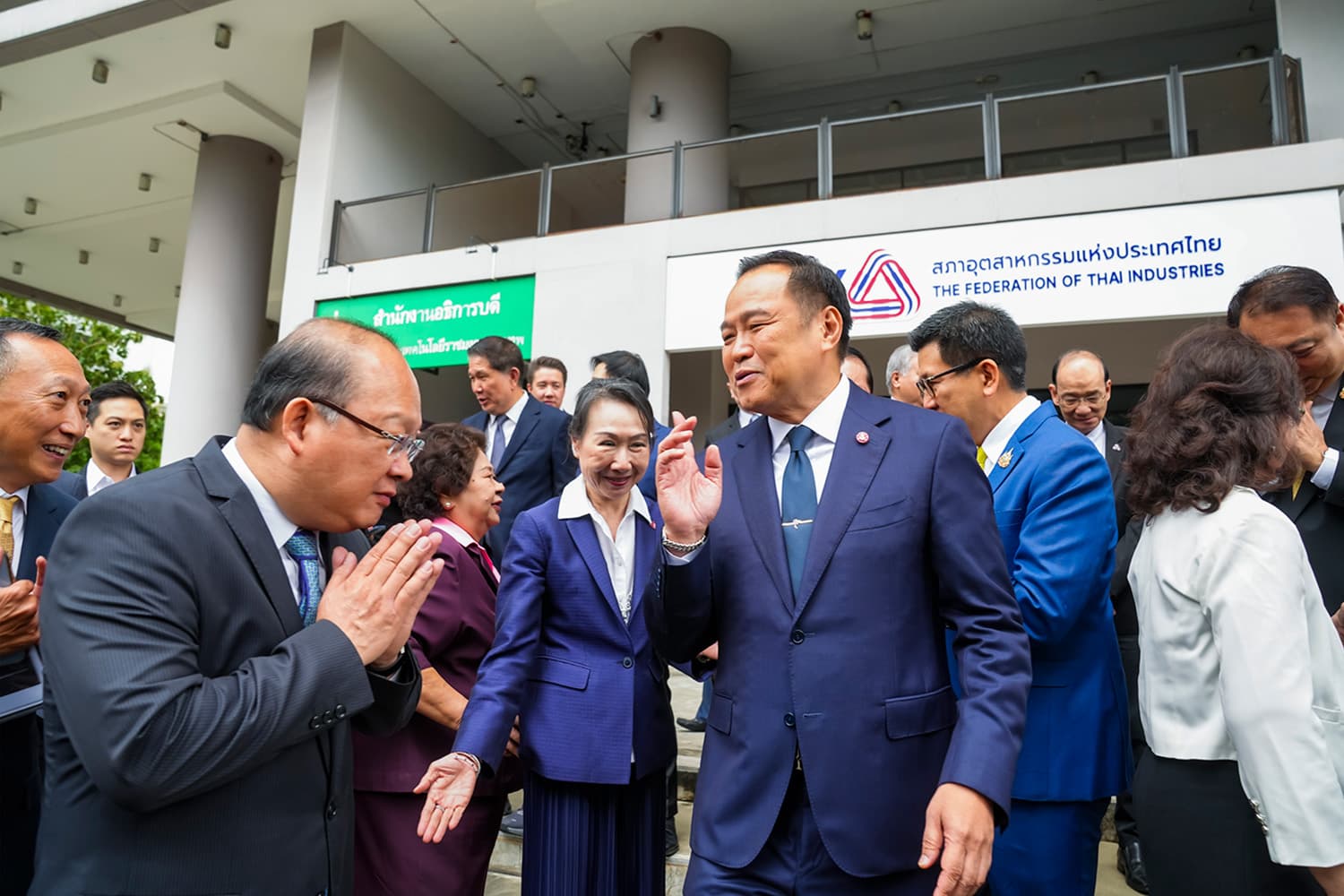 นายกฯ บอกรอได้เลย ‘คนละครึ่ง’ ชี้ ‘แลนด์บริดจ์’ ต้องดูทุกฝ่าย ใช้โอกาสภูมิรัฐศาสตร์