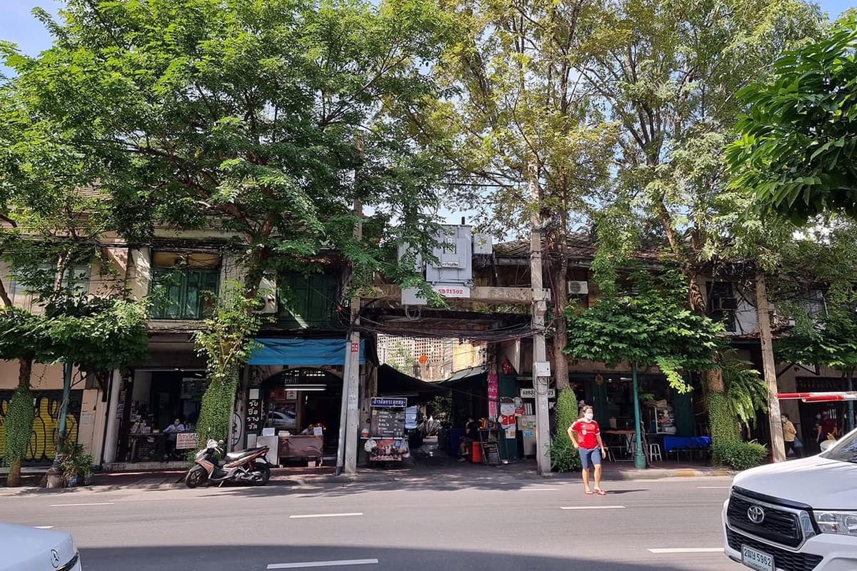 Bangkok_Building_Smash_SPACEBAR_Photo05_aeea0d67c3.jpg