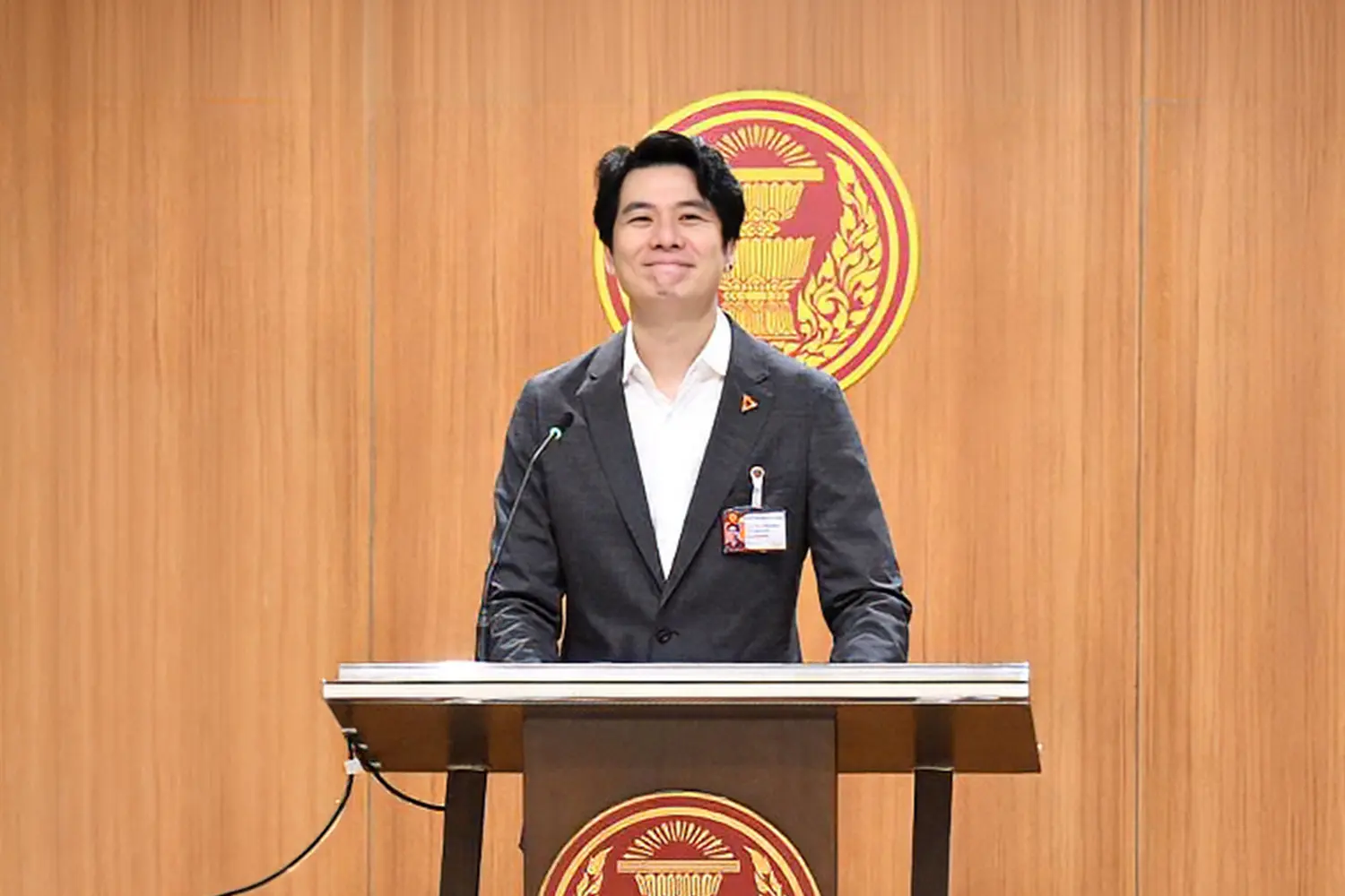 'ภาวุธ' เข็ด! ยันไม่เคยหนี-บริสุทธิ์ใจ ปัดเป็นหัวโจก 'คดี Forex' เทียบคดี 'สุชาดา' รมต.สองมาตรฐาน