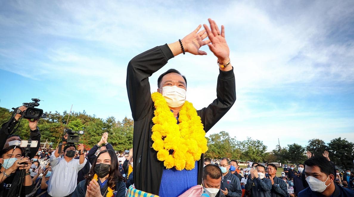 Bhumjaithai_Party_Nakhon_Phanom_Anutin_Supachai_SPACEBAR_Photo01_da3fc7f55b.jpeg