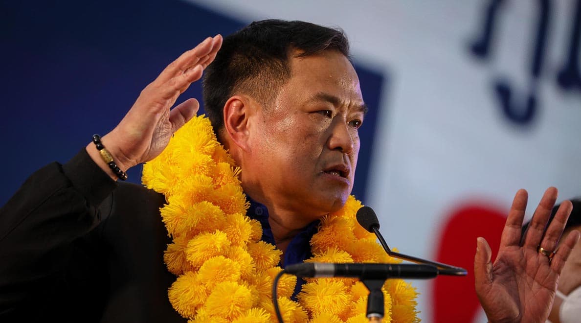 Bhumjaithai_Party_Nakhon_Phanom_Anutin_Supachai_SPACEBAR_Photo05_875dde9bf8.jpeg