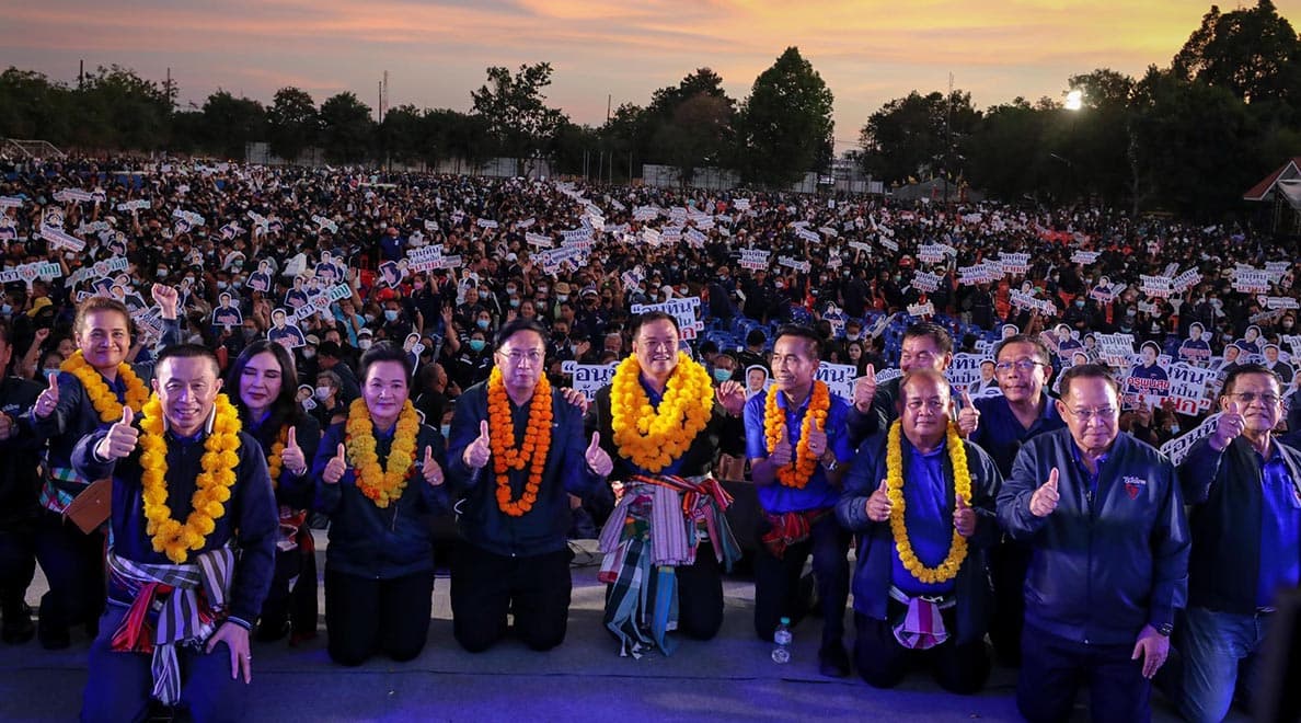 Bhumjaithai_Party_Nakhon_Phanom_Anutin_Supachai_SPACEBAR_Photo06_e59b1a9cac.jpeg