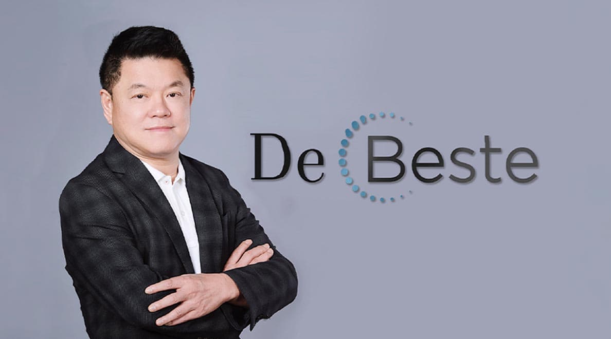 Brand_marketing_rs_group_skincare_debeste_SPACEBAR_Hero_1b764083de.jpeg