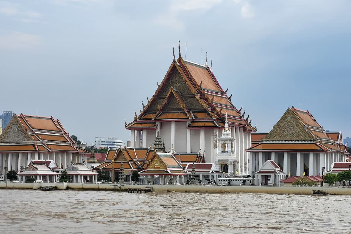 Bridge_Khong_Bang_Luang_SPACEBAR_Photo02_ddafa6f1e0.jpg