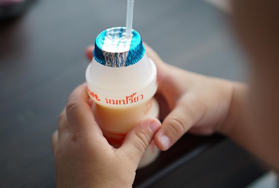 Business_Yakult_price_rises_1_baht_per_each_SPACEBAR_Thumbnail_5711c7681c.jpeg