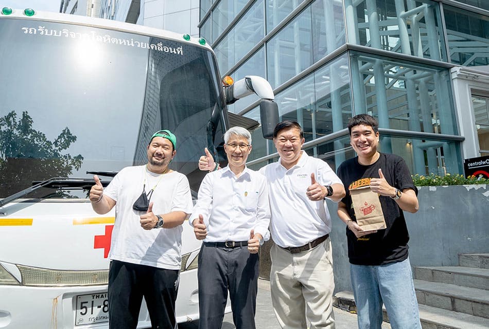 Central_group_donate_blood_Red_Cross_Society_SPACEBAR_Thumbnail_b7c0d33923.jpeg