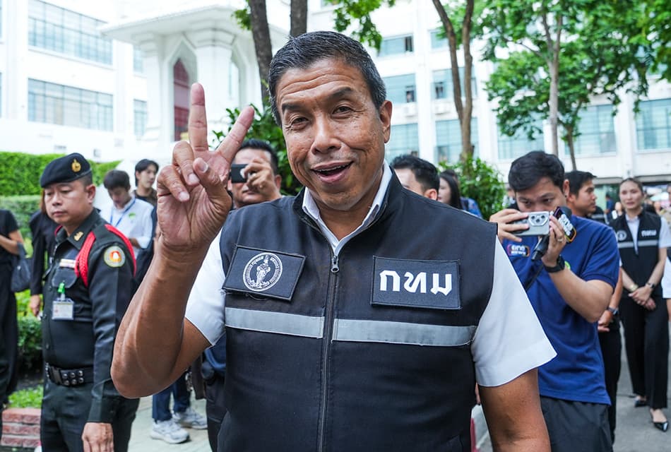 'ชัชชาติ' ผู้ว่าฯ กทม. สมัย 2 ปรับโครงสร้าง 'ต่อศักดิ์' นั่ง ปธ.ที่ปรึกษาฯ ผู้ทรงคุณวุฒิ