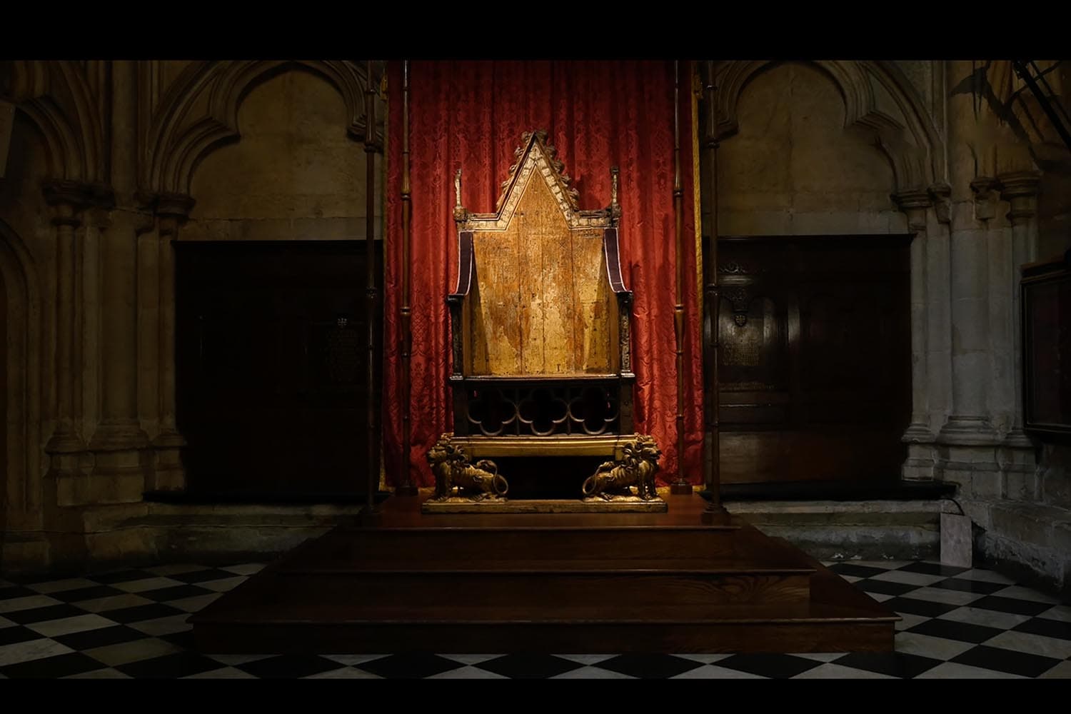 Coronation_chair_700_years_old_history_uk_SPACEBAR_Hero_fda4b76a35.jpeg