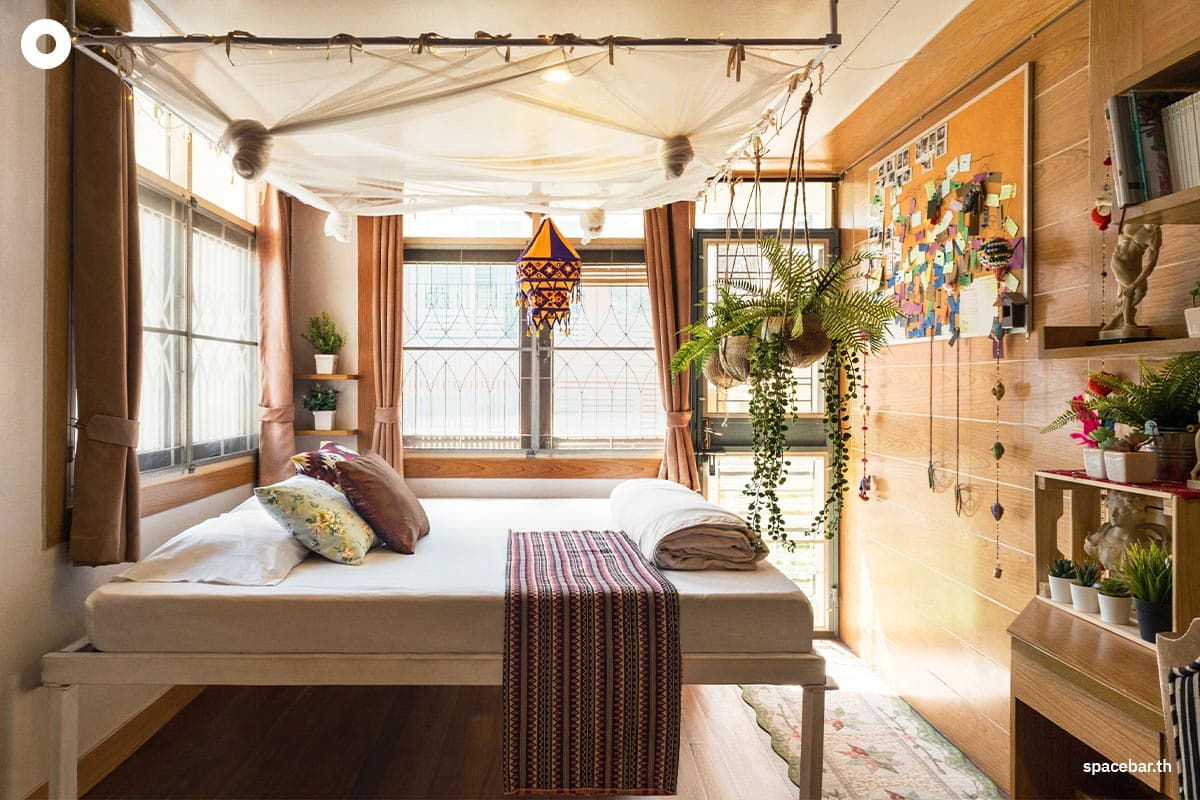 Economy_Airbnb_Airbnb_Rooms_Travel_Tourist_Rooms_SPACEBAR_Photo01_ba4dbf7ef9.jpeg