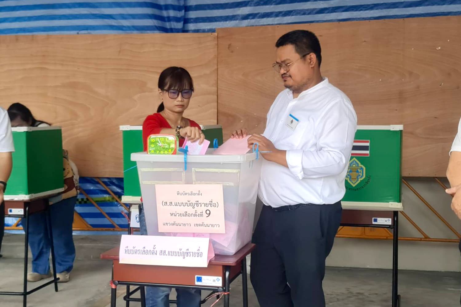 จับตา ‘ลงคะแนน - นับใหม่’ ด้าน ‘กกต.’ ปัดตอบปม QR code