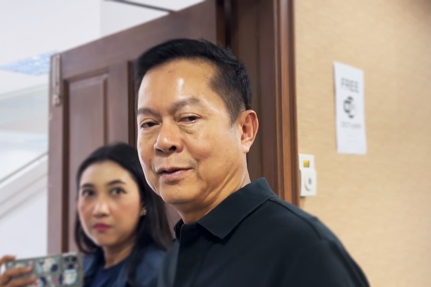 'ประธาน กกต.' ลั่นไม่หวั่นโดนฟ้องปมจัดเลือกตั้ง ย้ำทำตามกฎหมายพร้อมสู้คดี จ่อประกาศรับรอง สส. บัญชีรายชื่อ 4 มีนาคม