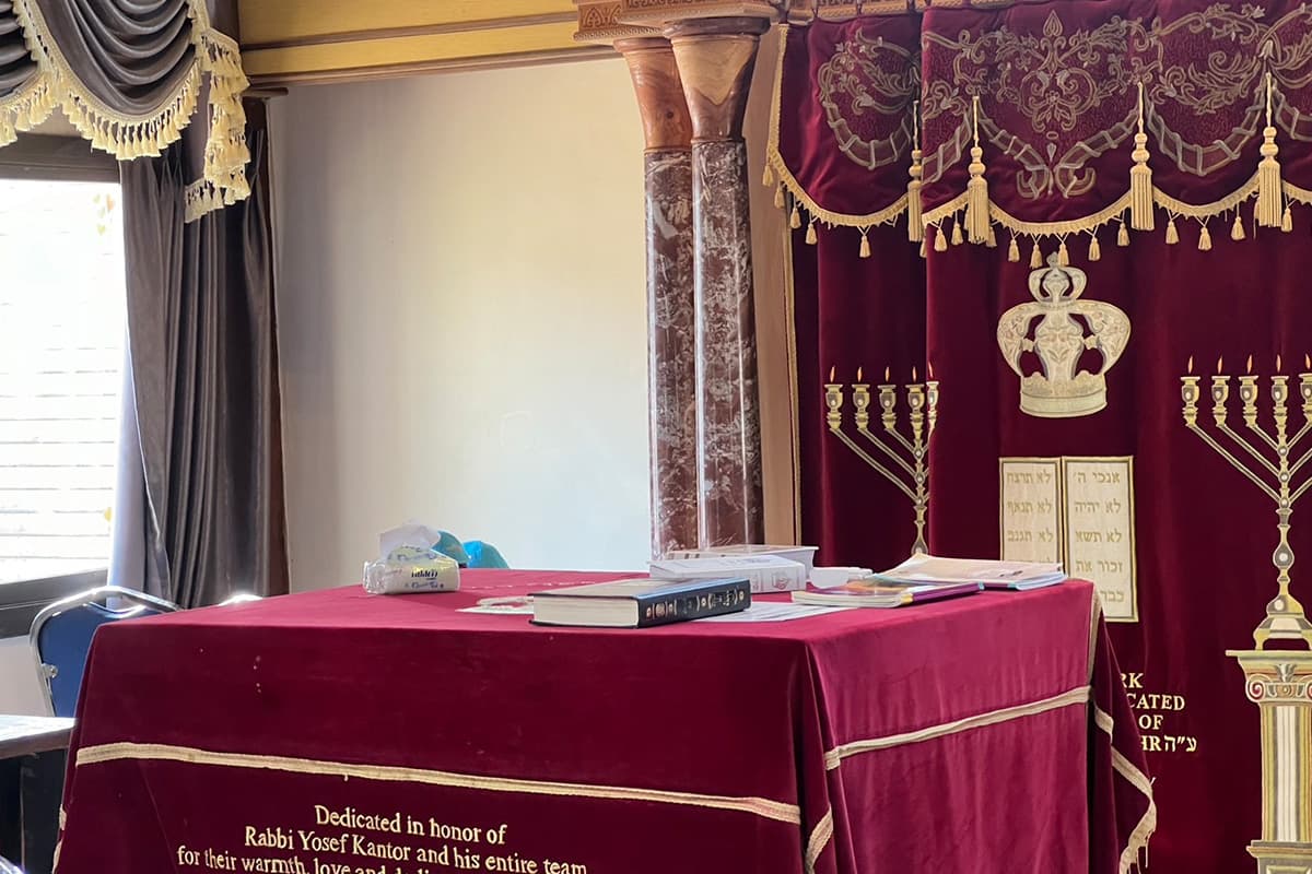 Explore_the_synagogue_in_Pai_District_Maehongson_SPACEBAR_Photo12_48346084ee.jpg