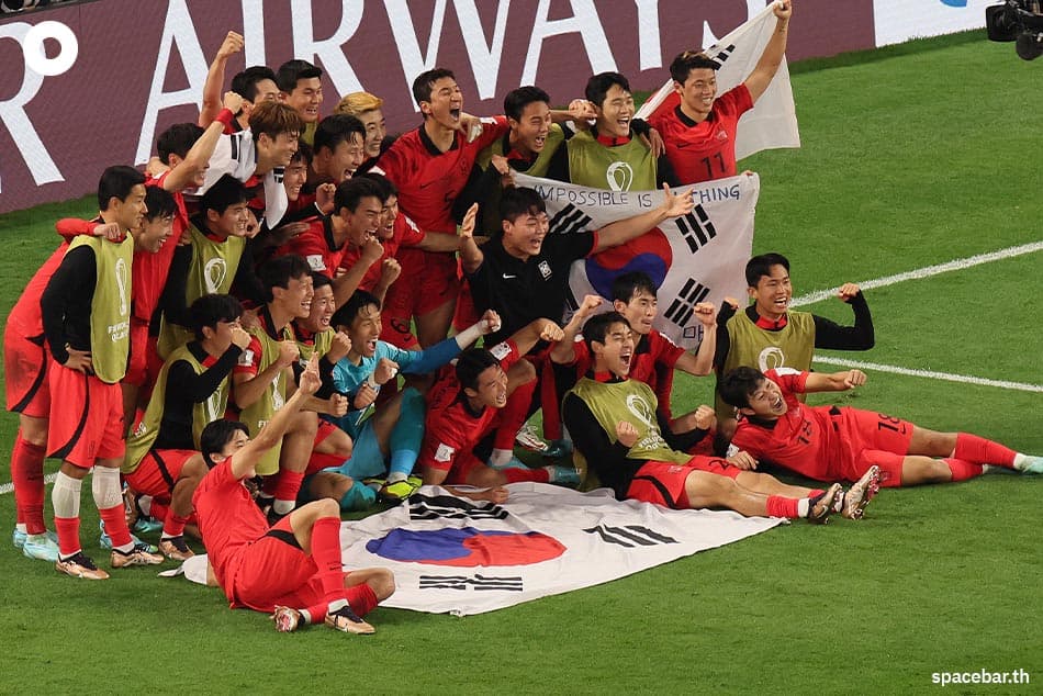 Fifa_2022_japan_Skorea_football_team_performances_SPACEBAR_Photo01_37c14dfd4b.jpeg