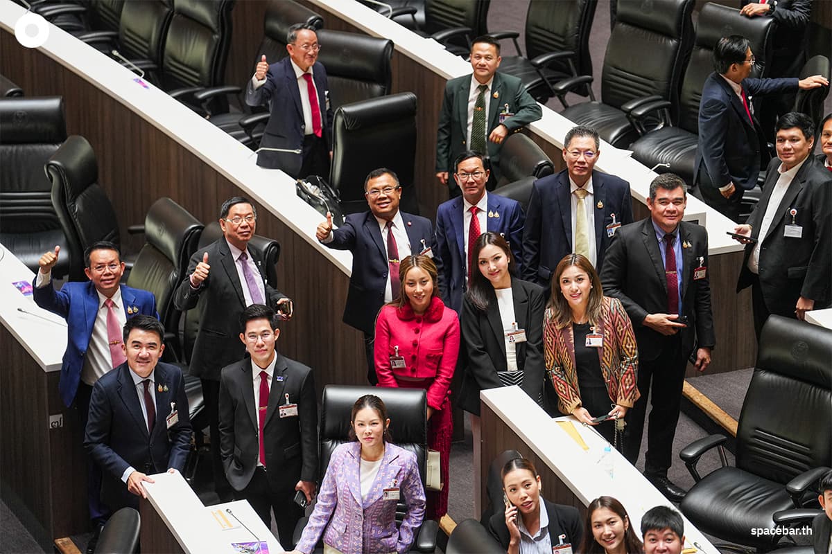 First-day-of-parliamentary-session-SPACEBAR-Photo06.jpg