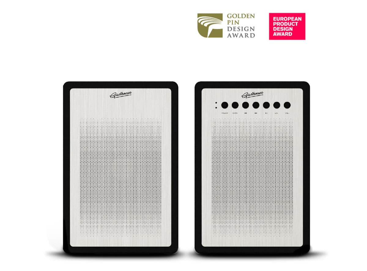 Gad_House_2_Awards_Speakers_Miles_Book_Shelf_SPACEBAR_Photo01_28262ee79c.jpg