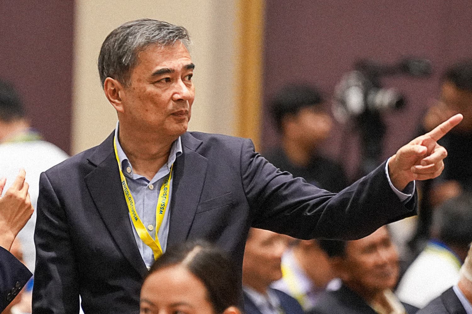 ไร้เอกภาพช่วยน้ำท่วม ‘ปชป.’ ซัด ‘รบ.’ จัดการแย่