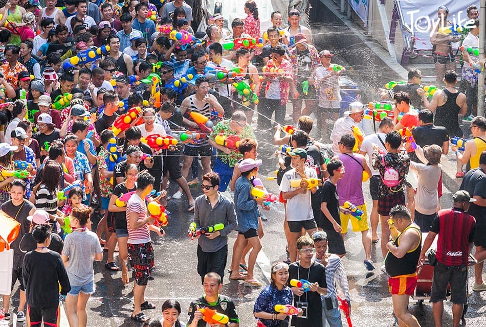 JOY_LIFE_avoid_illness_Songkran_SPACEBAR_Thumbnail_304e810ab4.jpeg