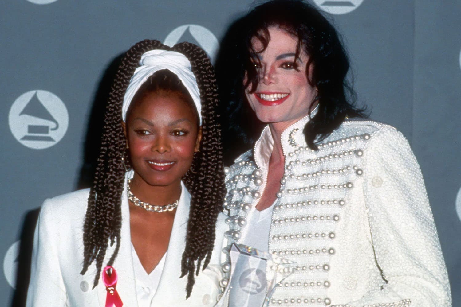 Janet Jackson หายไปไหน? พี่สาวเฉลยเอง เหตุผลที่เธอไม่ร่วมหนังชีวประวัติ Michael