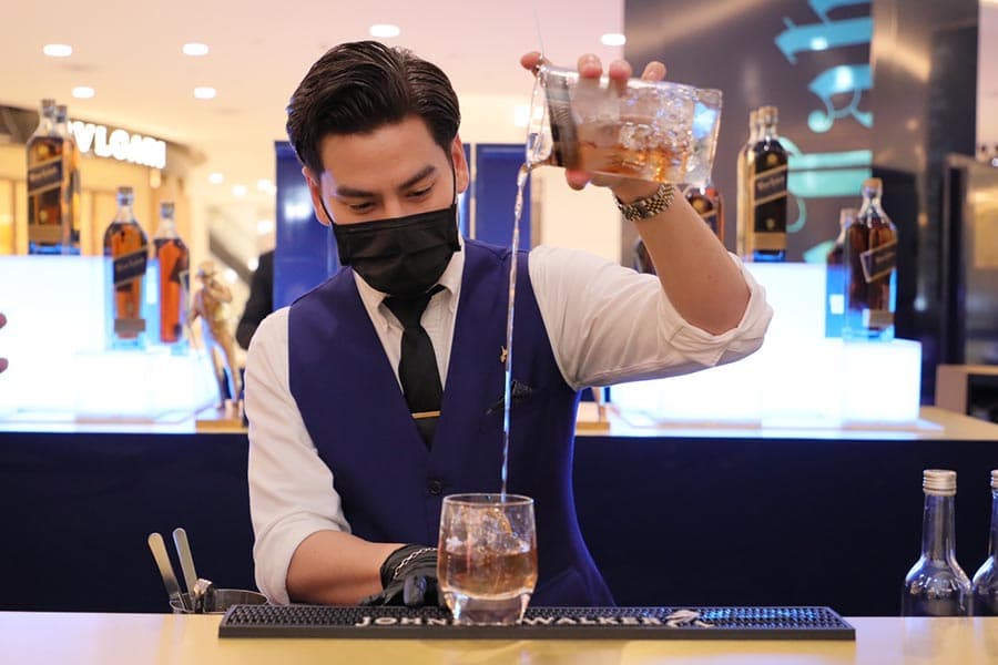 Johnnie_Walker_Blue_Label_Lounge_SPACEBAR_Photo05_ec905a3c43.jpeg