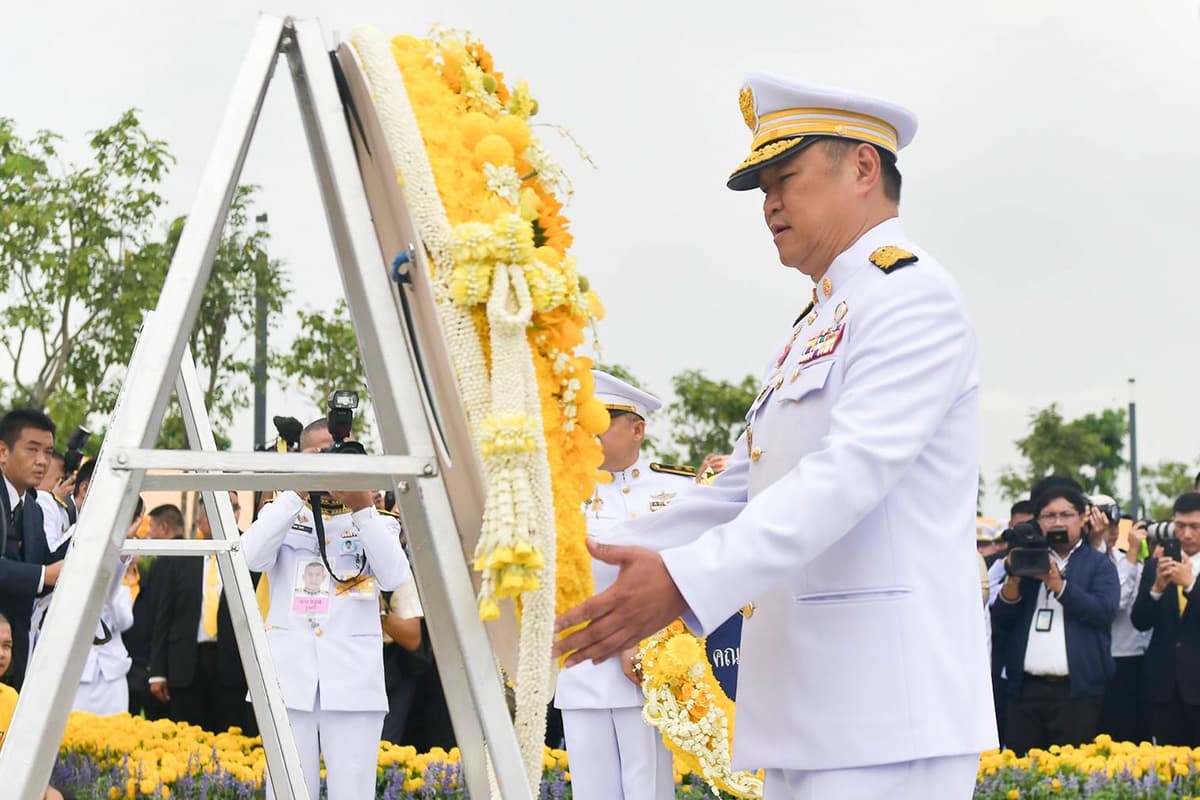 King-Bhumibol-Adulyadej-13Oct25-SPACEBAR-Photo01 (1).jpg
