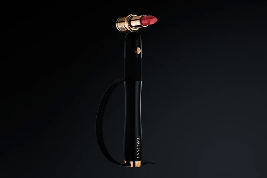 LOREAL_UNVEILS_LIPSTICK_APPLICATOR_SPACEBAR_Photo01_5c87935359.jpeg
