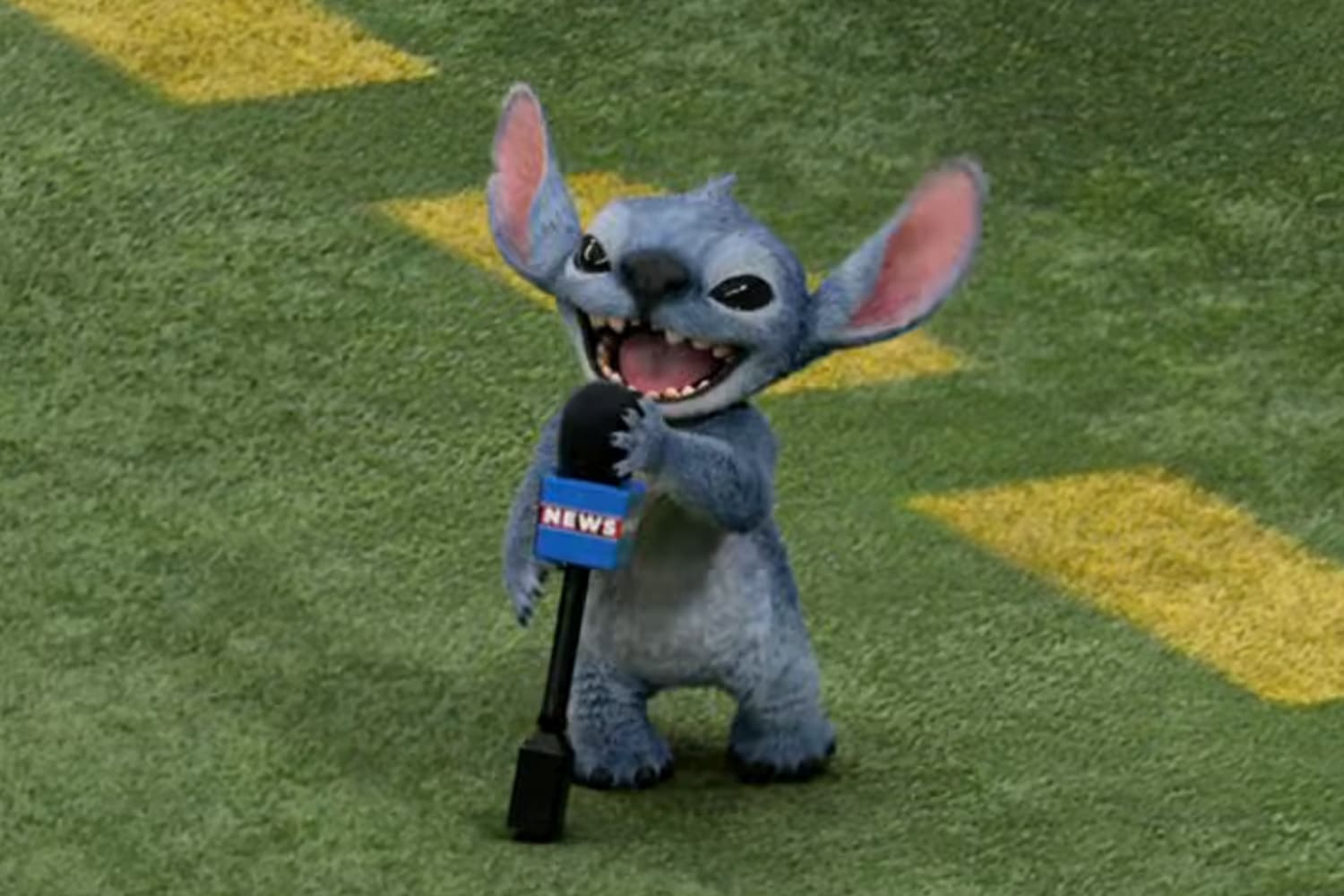 Lilo_and_Stitch_new_Trailer_SPACEBAR_Hero_08547e9294.jpg
