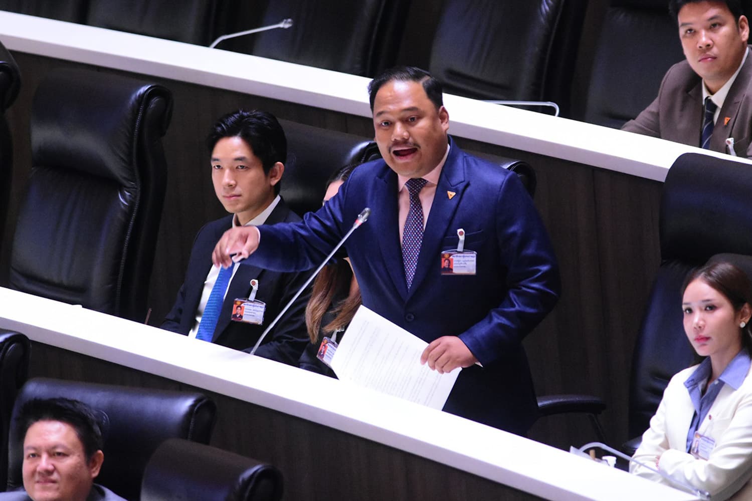 ‘ณัฐชา’ แฉขบวนการน้ำมันเถื่อน–จวกมาตรการรัฐล่าช้า