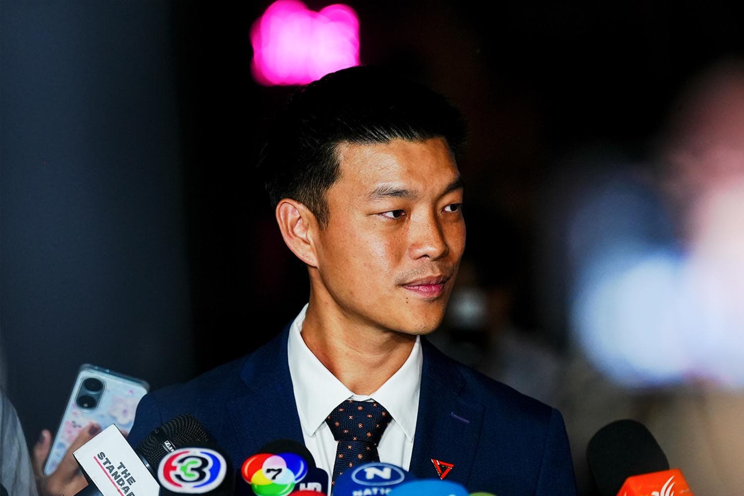 ‘ปชน.’ ไม่ปิดช่องร่วมรัฐบาลภูมิใจไทย ‘เท้ง’ ตั้งธงแค่ไม่โหวตให้ ‘อนุทิน’