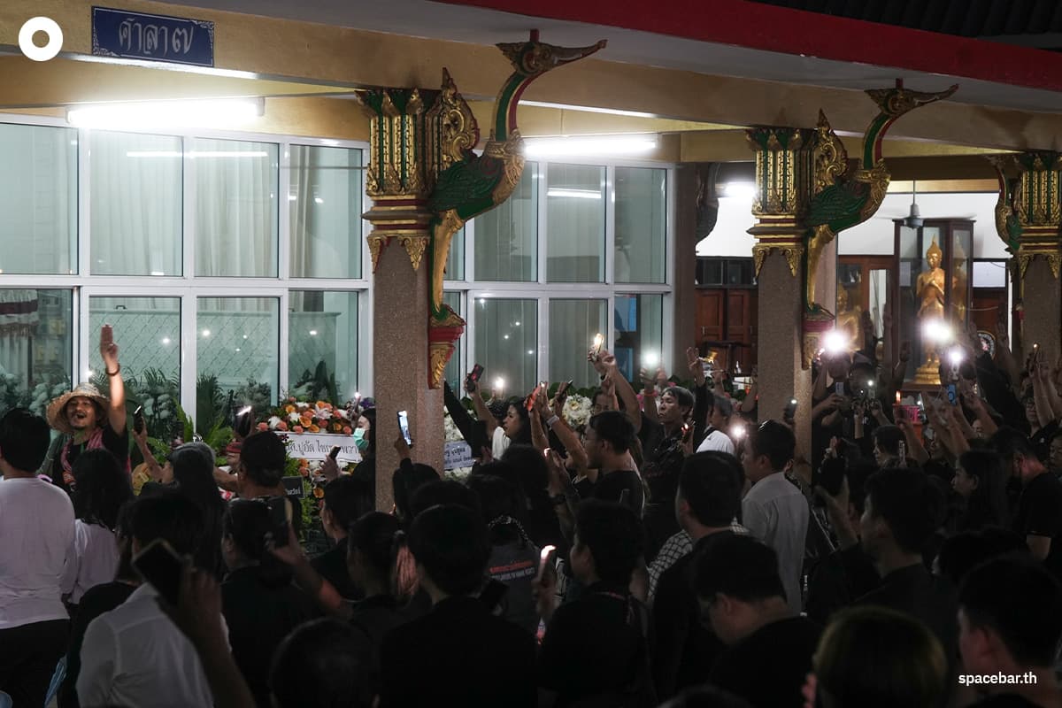 Netiphon_pray_for_funeral_one_day_SPACEBAR_Photo09_ebcae40991.jpg