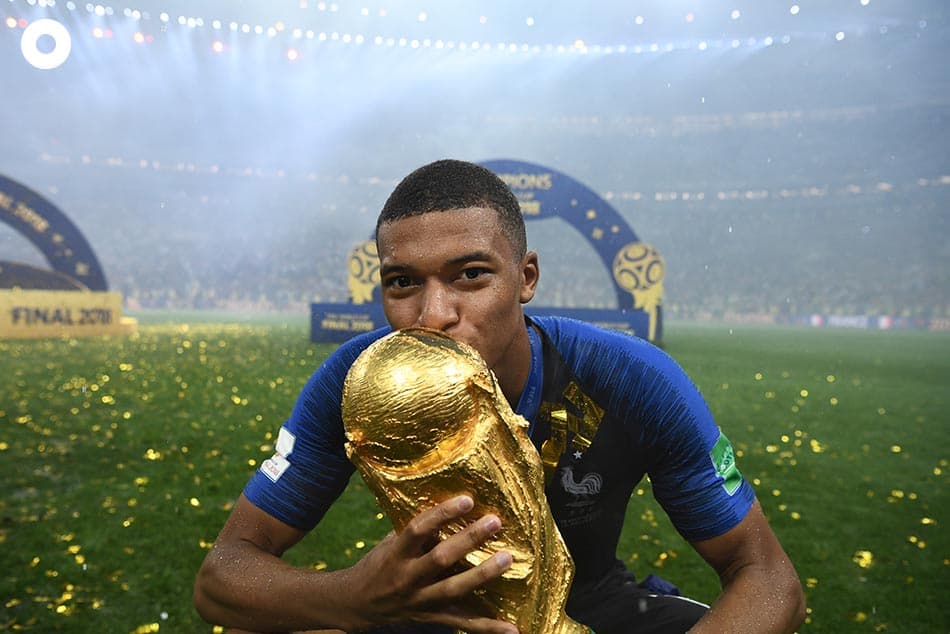 One_Player_One_Story_kylian_mbappe_SPACEBAR_Photo01_9b7064a6a4.jpeg