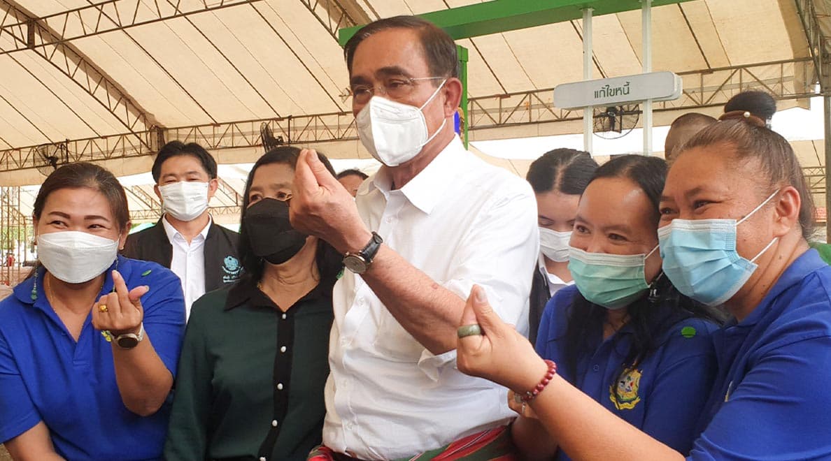 PM_Prayut_KICK_OFF_to_help_farmers_grow_rice_SPACEBAR_Hero_f5d9382b3c.jpeg