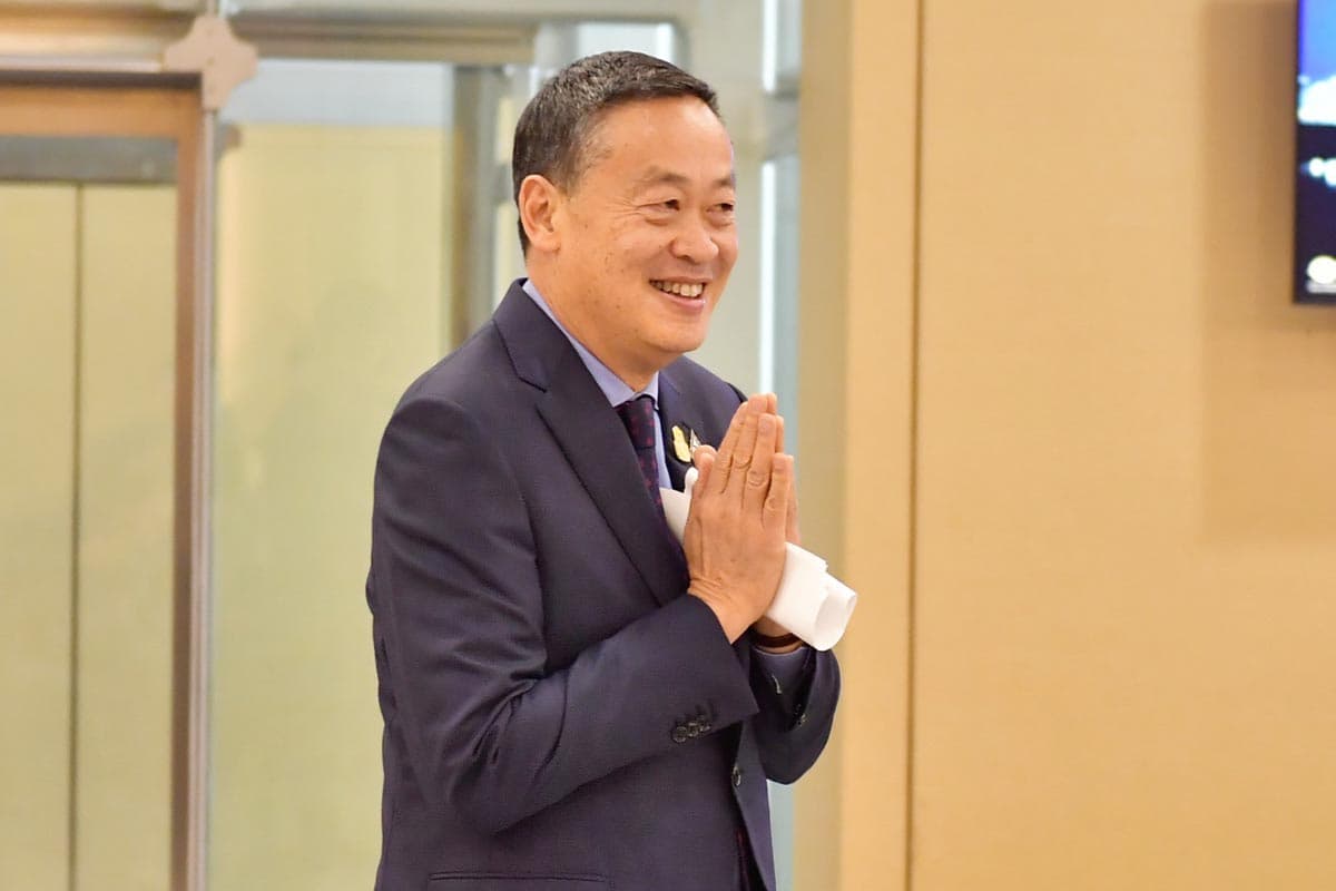 PM_will_pay_an_official_visit_to_Cambodia_tomorrow_SPACEBAR_Photo01_94c2476088.jpg