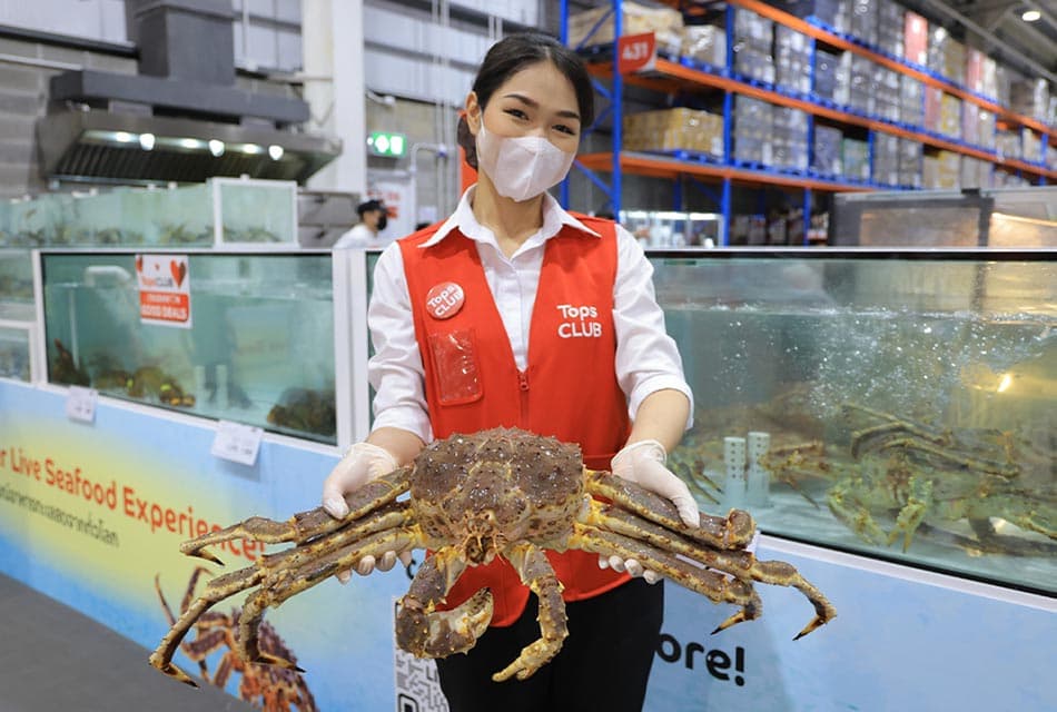 PR_Tops_club_live_seafood_tank_SPACEBAR_Thumbnail_d227939305.jpeg