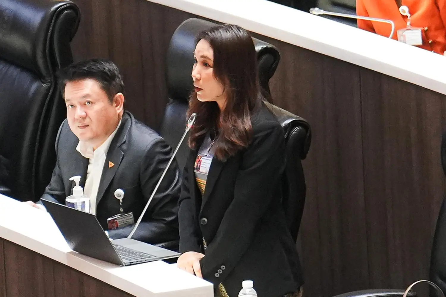 Photo Story 'ฝ่ายค้าน' รุมอัด 'งบกลาง' โยกทับซ้อน ไม่ใช่ลงทุน