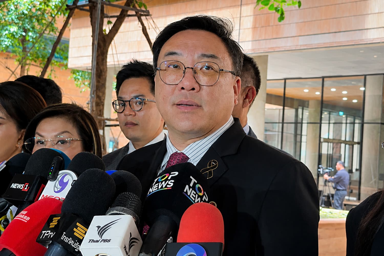 ‘เพื่อไทย’ ถอยปรับแก้ร่าง รธน.ที่มา สสร. หลัง ‘ภูมิใจไทย’ ถอนชื่อ
