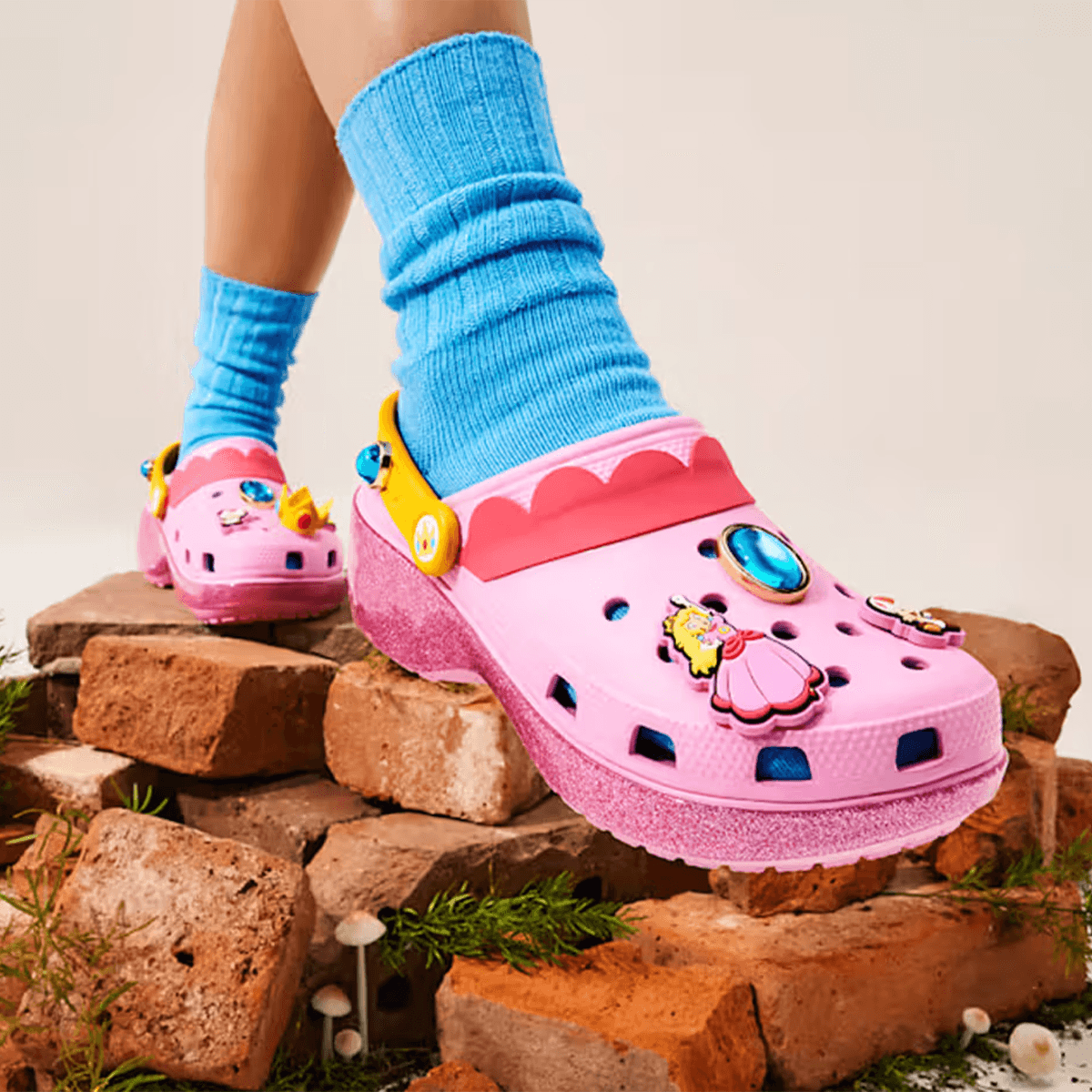Photo-Story-Crocs-x-Super-Mario-Bros-SPACEBAR-Photo_SQ03.png