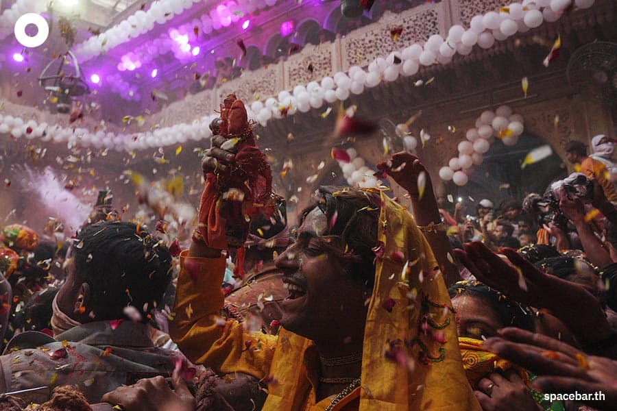Photo_story_holi_festival_india_2023_SPACEBAR_Photo07_6c4f5ce0eb.jpeg