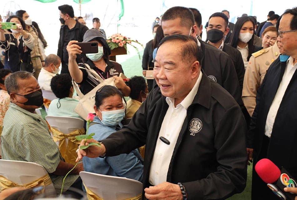 Prawit_Letter_Prayut_Take_A_New_Turn_SPACEBAR_Thumbnail_43a61669d8.jpeg