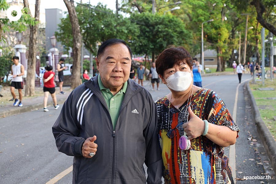 Prawit_exercises_at_Lumpini_Park_SPACEBAR_Photo03_72921c06b3.jpeg