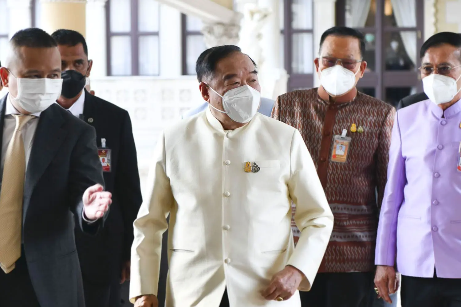 Prawit_leads_the_cabinet_meeting_instead_of_Prayut_SPACEBAR_Hero_cc0ac24a8f.jpeg