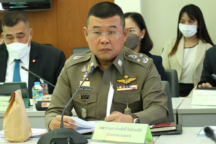 Prawit_monitors_and_eliminates_online_fraud_SPACEBAR_Photo01_71366f62b2.jpeg
