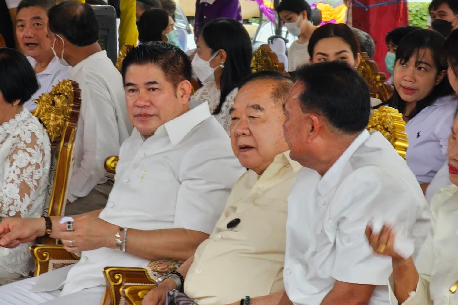 Prawit_performed_the_ritual_SPACEBAR_Hero_7ef9ccb979.jpeg