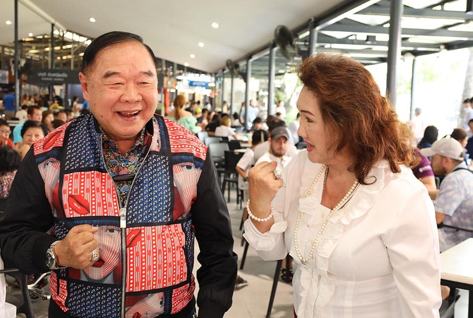 Prawit_went_to_eat_at_Bon_Marche_Market_SPACEBAR_Thumbnail_e3ced17629.jpeg