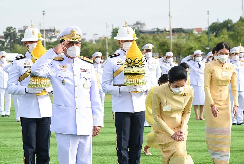 Prayut_Government_Homage_King_Bhumibol_SPACEBAR_Thumbnail_e41d71e6b9.jpeg