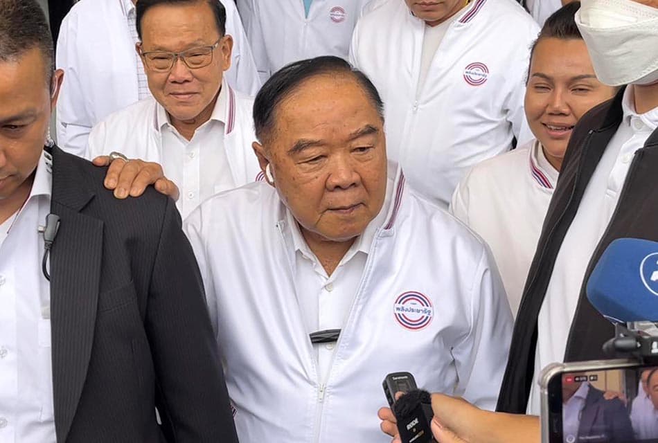 Prayut_Prawit_Signal_Candidate_PM_Resing_SPACEBAR_Thumbnail_c5b152cd03.jpeg
