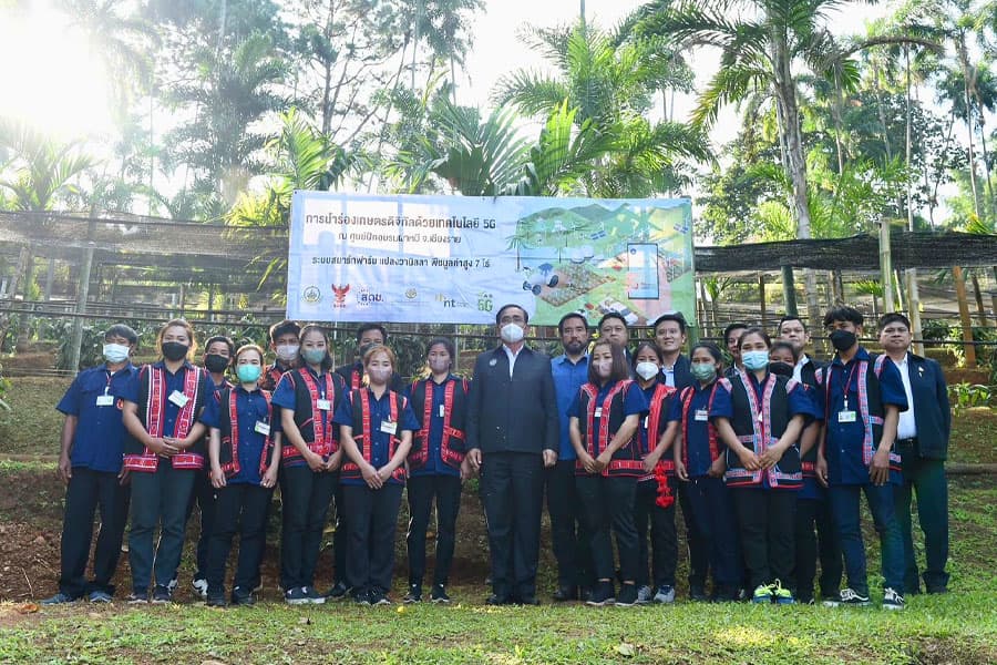 Prime_Minister_visits_Pha_Mi_Training_Center_SPACEBAR_Photo01_a21b9cbb8e.jpeg
